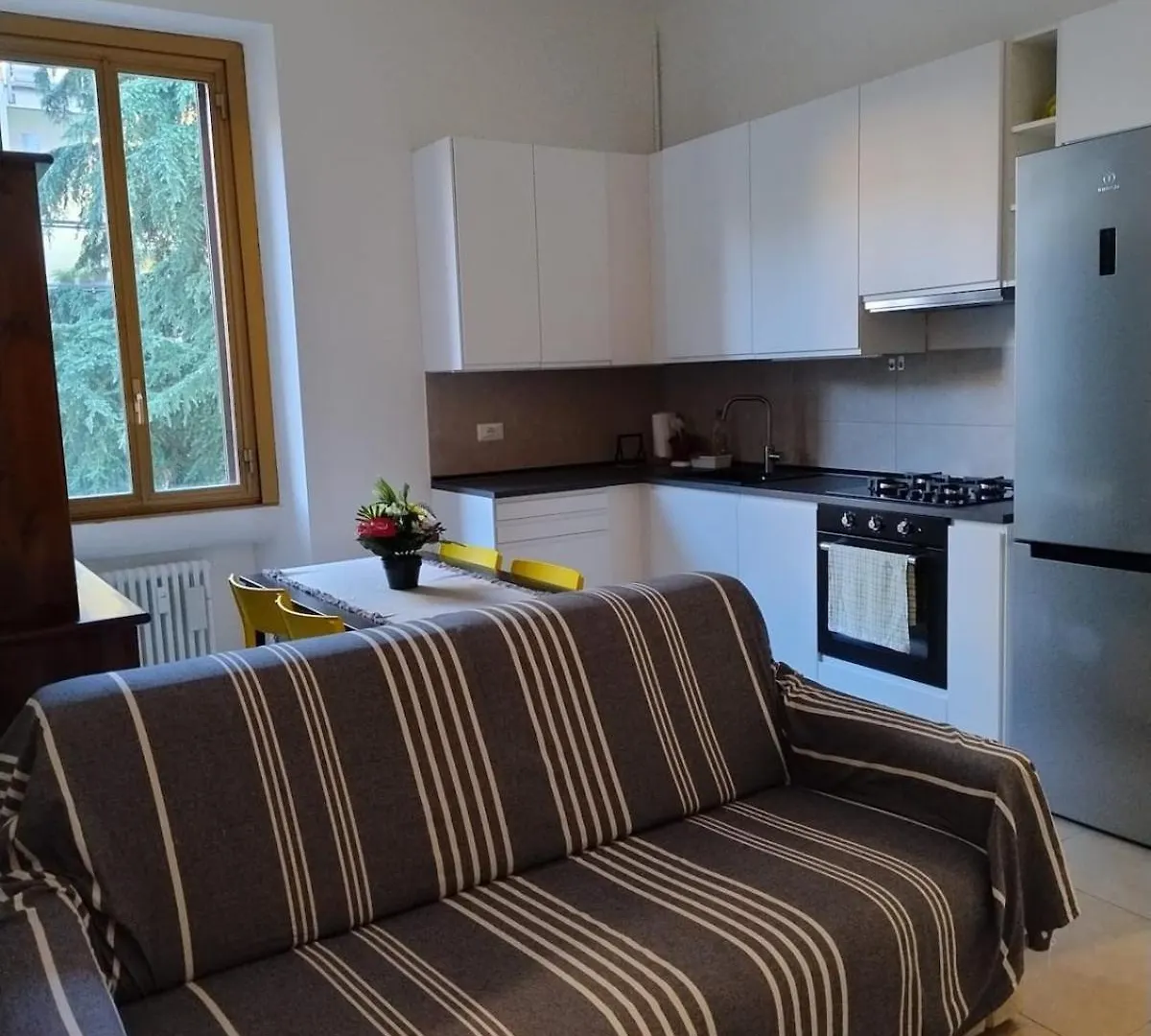 Renovated Apartment Near Metro And Station - Bnb Laurana Milánó
